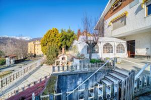 VILLA SINGOLA A COAZZE