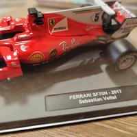 modellino formulauno Ferrari Sebastian Vettel 
