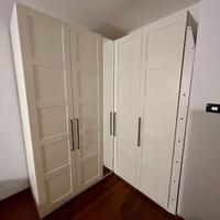 Armadio IKEA PAX angolare con specchio – completo