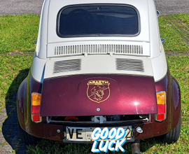 Auto d'epoca fiat 500 f