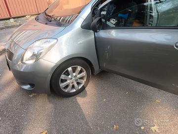 Yaris buone condizioni per neo patentati