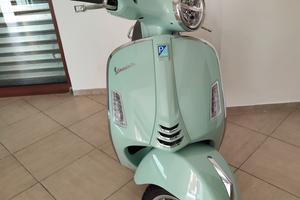 Vespa Gts 125