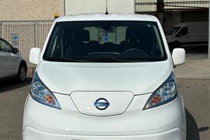 Nissan E-NV200 7posti 2021