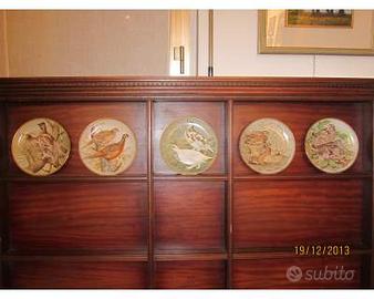 Bacheca portapiatti in legno di mogano