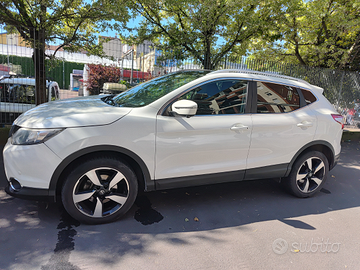 Nissan Qashqai 2015 Benzina