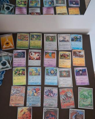 Lotto carte pokemon fuoco bianco e luce nera ita