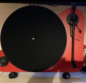 PRO-JECT VT-E R ROT + Testina Ortofon OM5e
