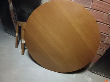 Tavolo da cucina rotondo, color noce