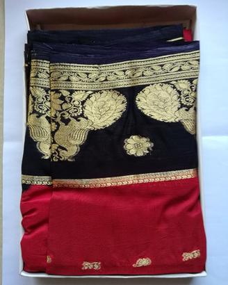 Due Sari indiani in seta