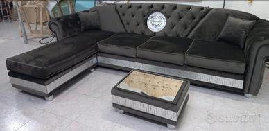 divano,vetrina,camino,mobile bagno,poltrona