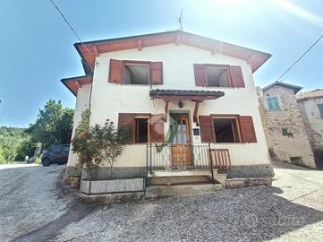 CASA SEMINDIPENDENTE A MONGIARDINO LIGURE
