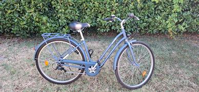 Bicicletta B’TWIN da passeggio praticamente nuova