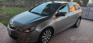 OPEL Astra - 2011 Sport Tourer