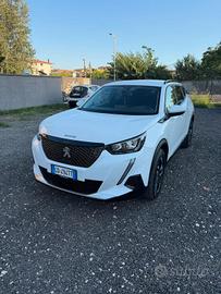 Peugeot 2008 BlueHDi 130 S&S EAT8 Allure
