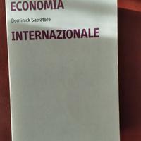 libro universitario di economia internazionale.