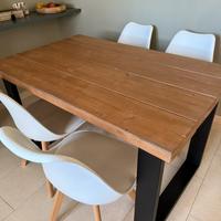 Tavolo artiginale in legno