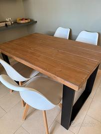 Tavolo artiginale in legno