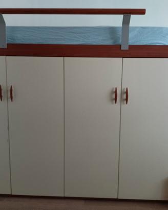 cameretta bimbo con soppalco scale e materasso