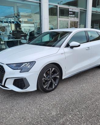 Audi A3 sportback 30 TFSI S-Line 