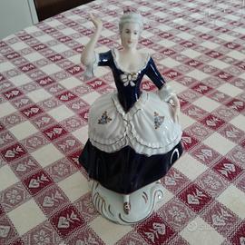 Bambola in porcellana