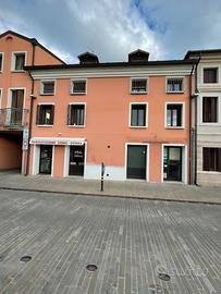 Negozio in posizione centralissima