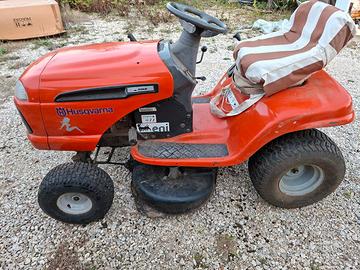 Trattorino tagliaerba