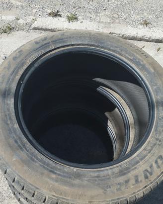 gomme 235/60 /18