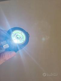 Torcia versatile di emergenza a ricarica anche sol