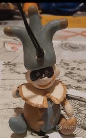 Giullare da appendere in Capodimonte.