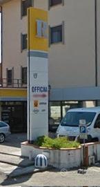 Totem pubblicitario ex Renault 6,5mt