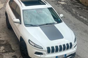 Jeep cherokee kl 2015