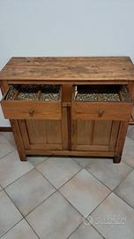 Credenza antica