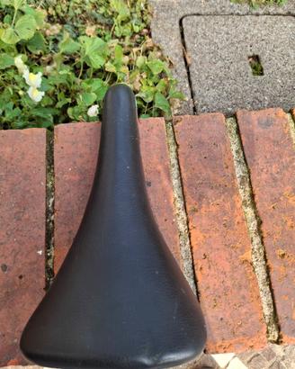 SELLA CONCOR PELLE NERA