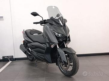 Yamaha X-Max 300