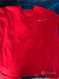 maglietta rossa