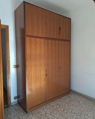Armadio in legno
