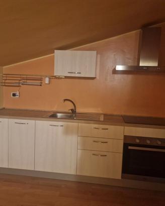 Cucina su misura quasi nuova