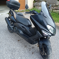 Scooter T max 500