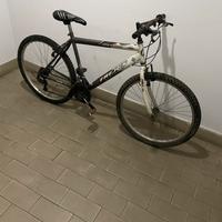 Bella bici 26 perfetta pronto all’uso