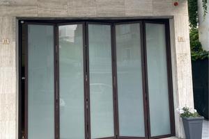 Portone scorrevole A cm296 x L cm375