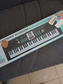 pianola per bambini nuova inballata