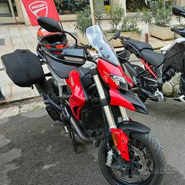 Ducati Hyperstrada 939