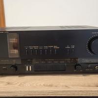 Amplificatore ibrido Luxman lv104u