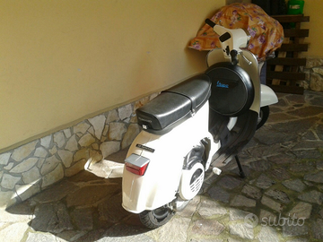 Vespa 50 special