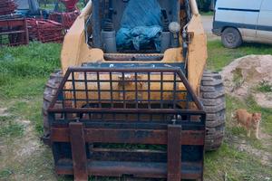 Bobcat,forche,benna e betoniera