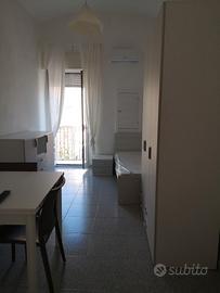 Monolocale arredato con bagno