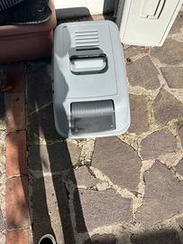 Lettiera chiusa porta basculante