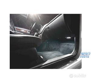 PLAFONI LED PER PIEDI E PORTE PER MERCEDES
