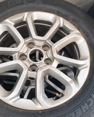 Cerchi in lega originali con gomme fiat 500x