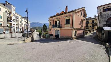2 LOCALI A PELLEZZANO